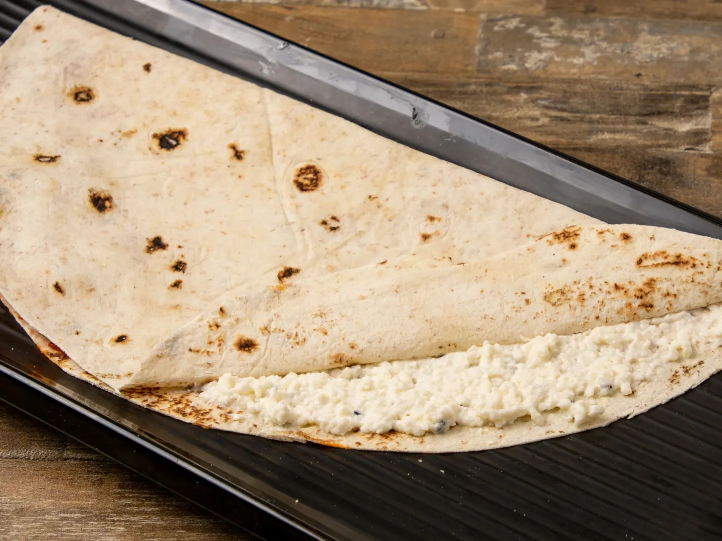 Kashkaval Cheese On Saj Bread