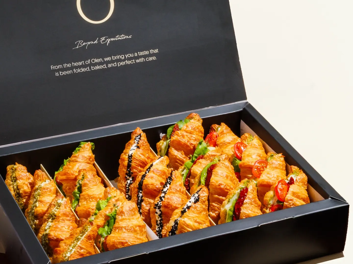 بوكس كرواسان الجمعات ( مالح)