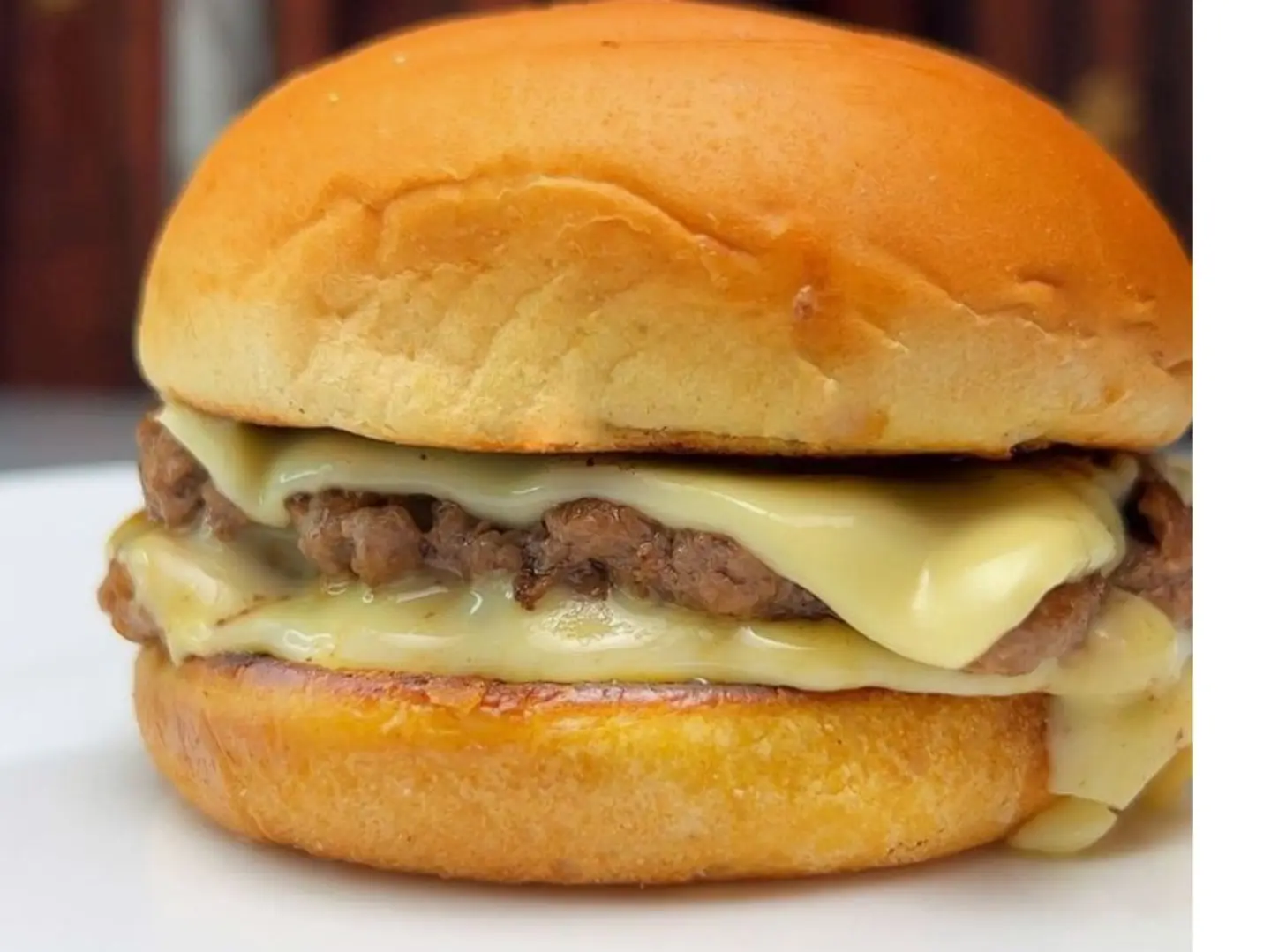 برجر التوفير لحم عادي