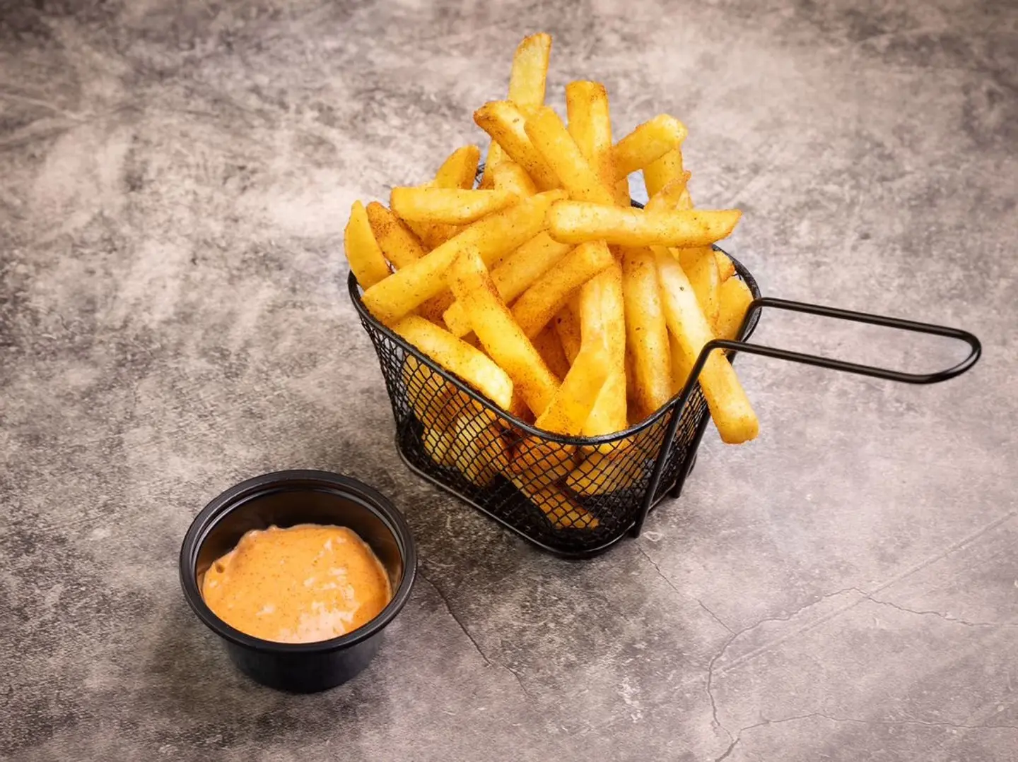 فرايـز مـبهـر