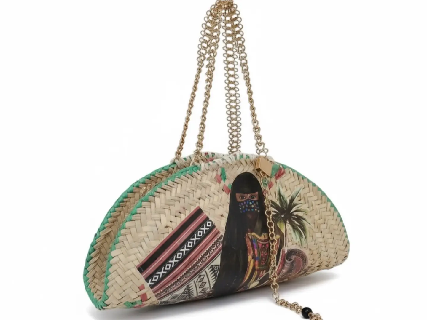 عمل فني تراثي مميز