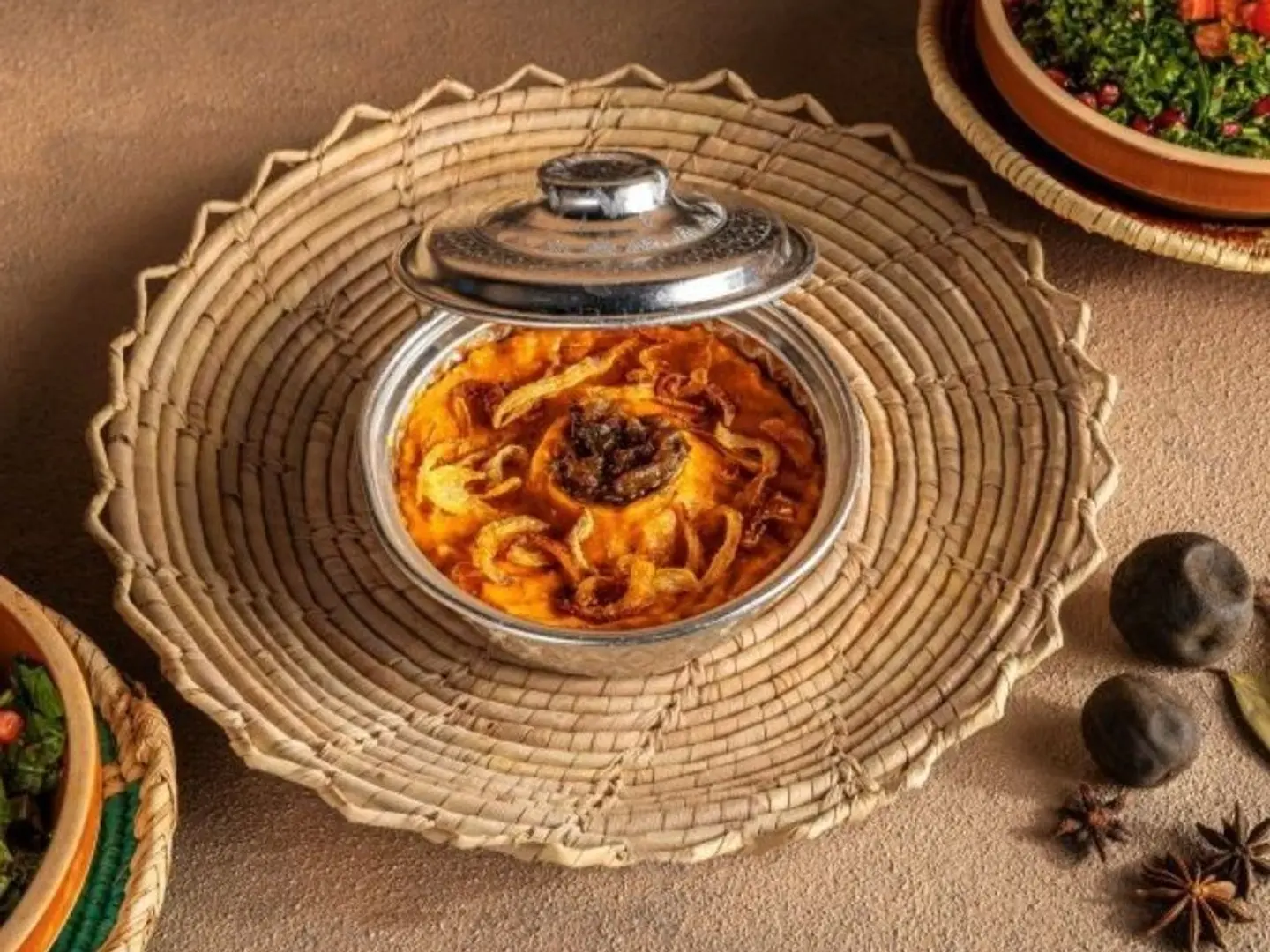 Red Jreesh With Meat