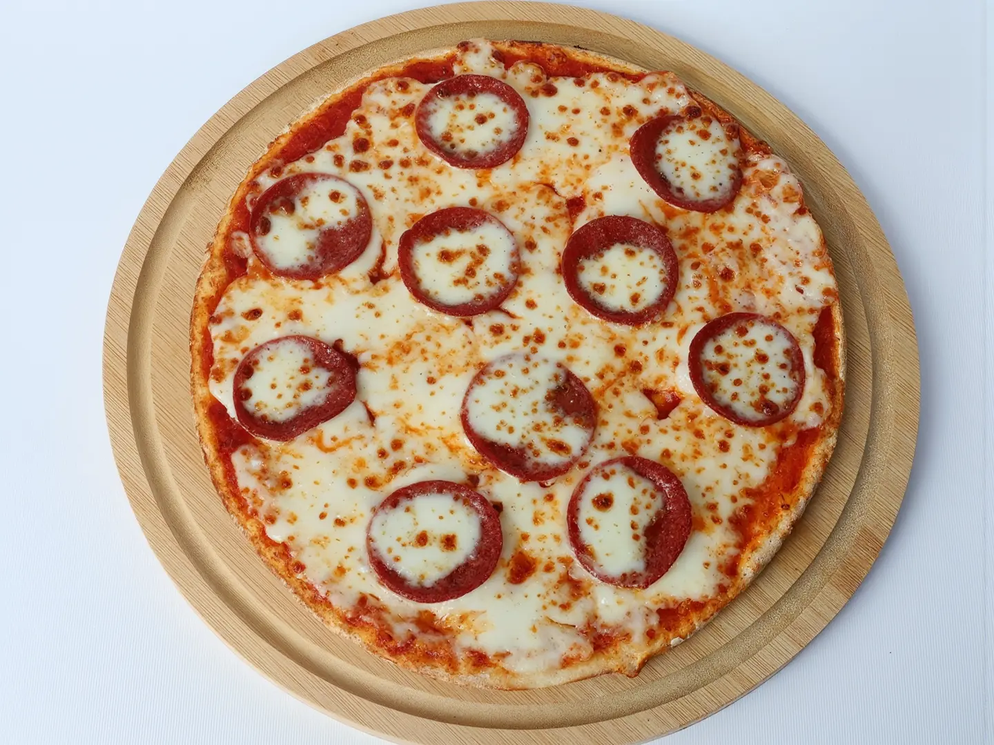 بيتزا بيبروني