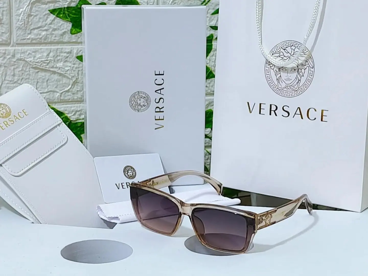 Versace Goggles Order Number 6