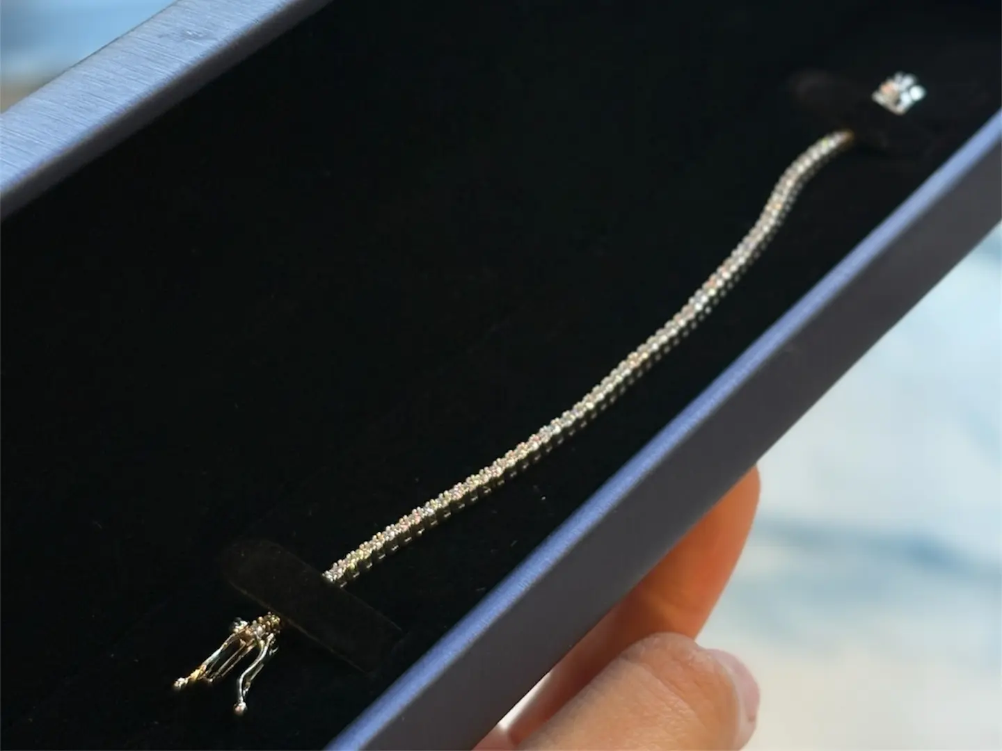 سوارة كلاسيك تنس