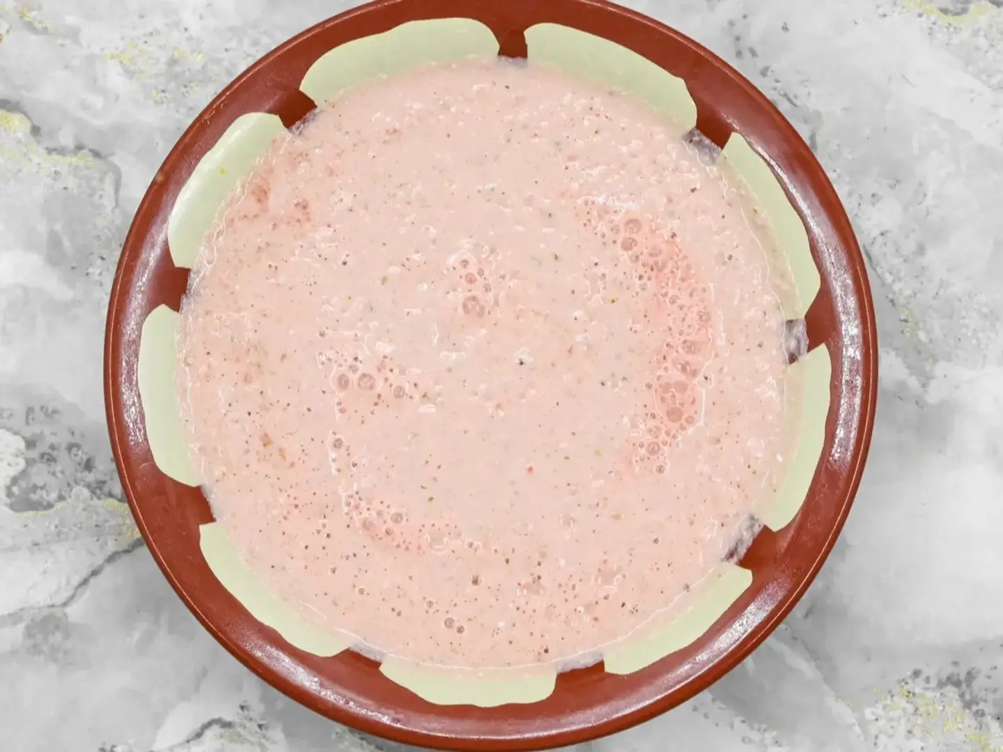 Spicy Salad With Cheese