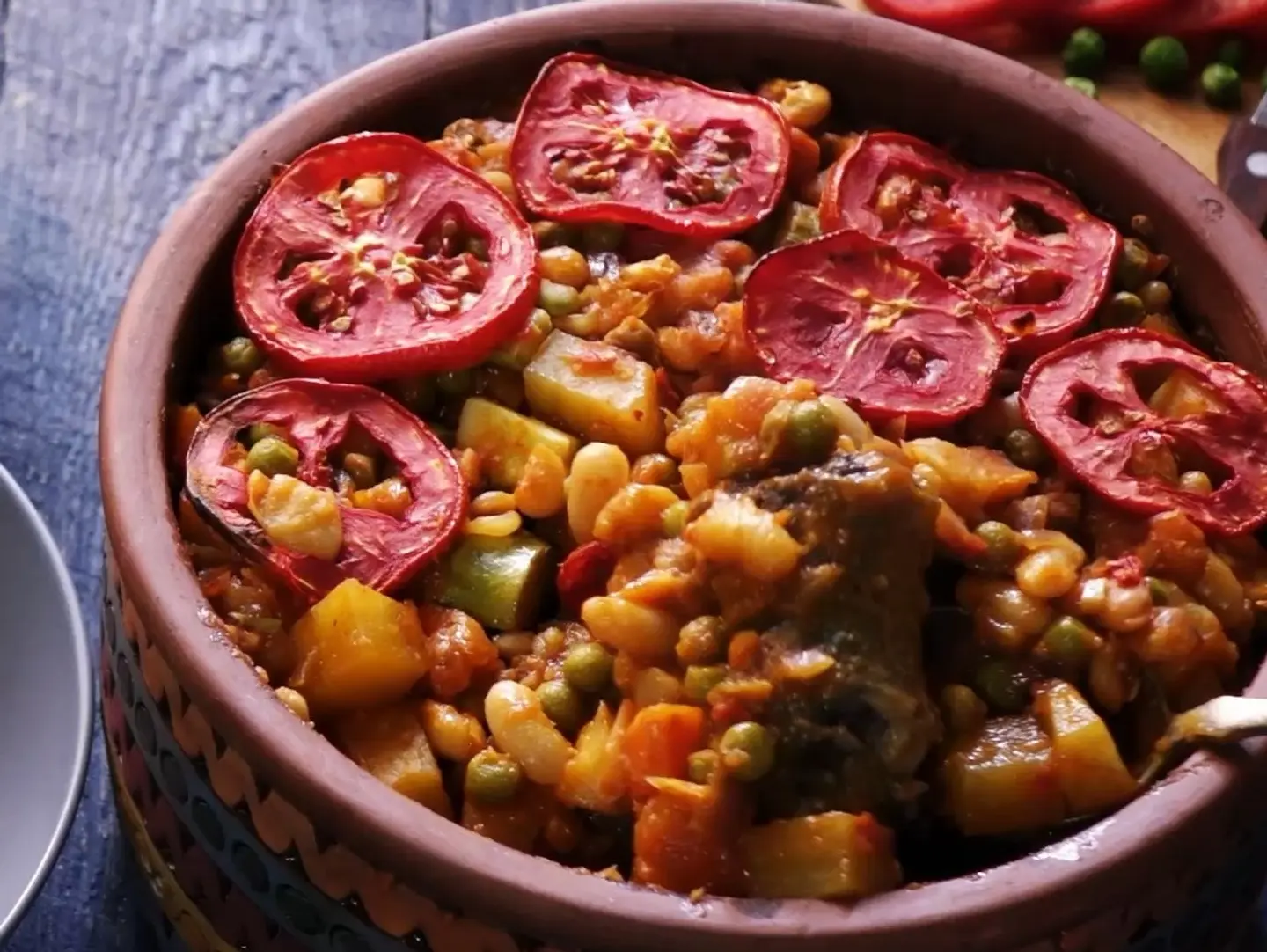 طاجن لحم بالخضار