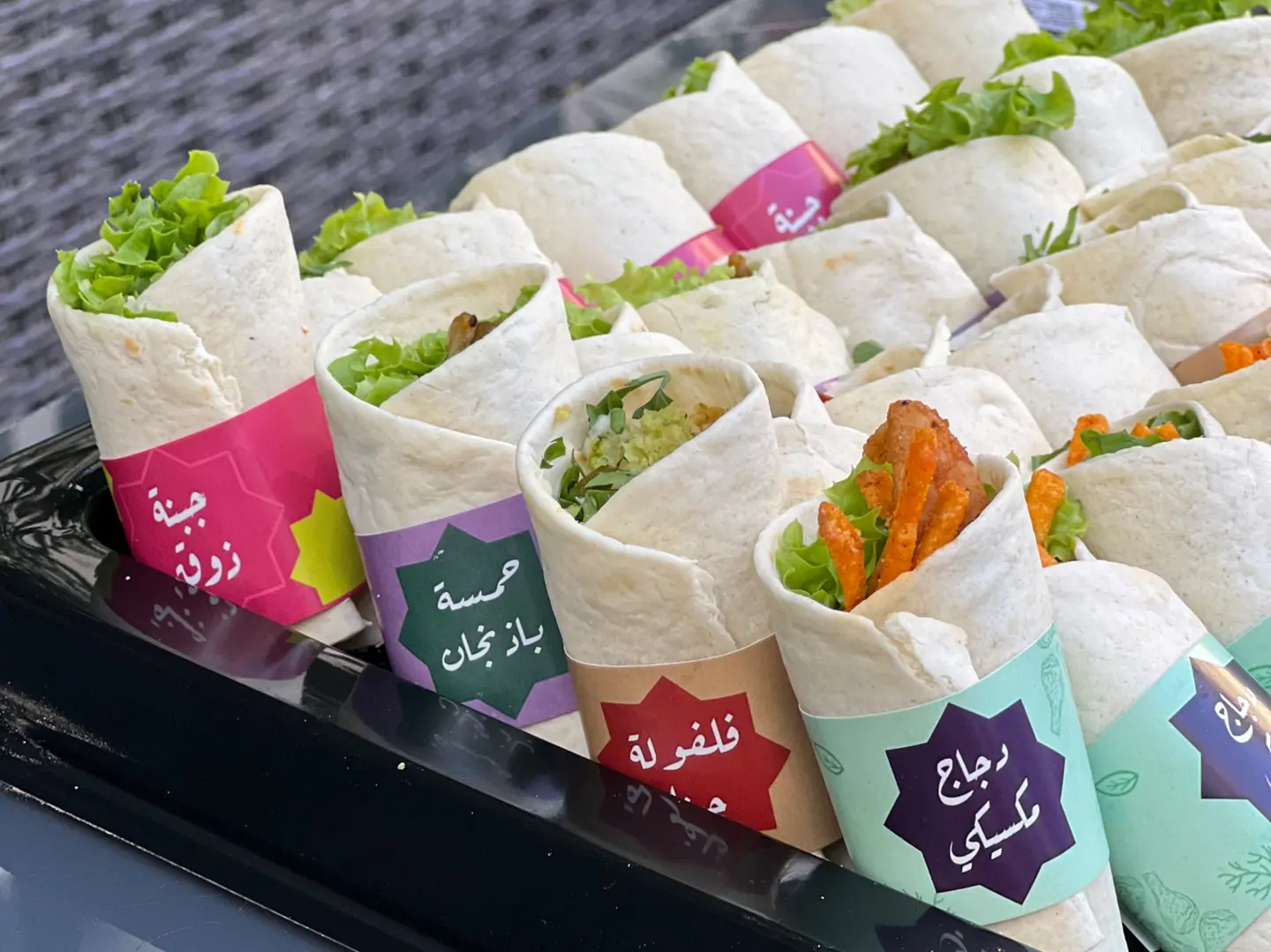 بوكس صغير بارتي تورتيلا ٢٨ حبه