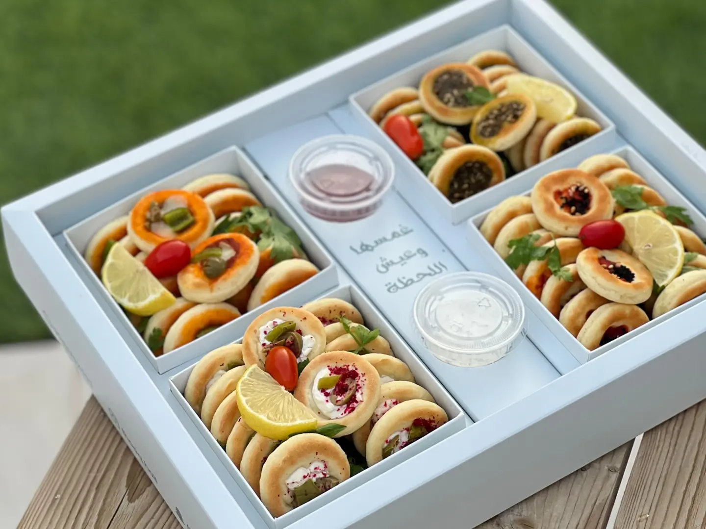 مناقيش ميني