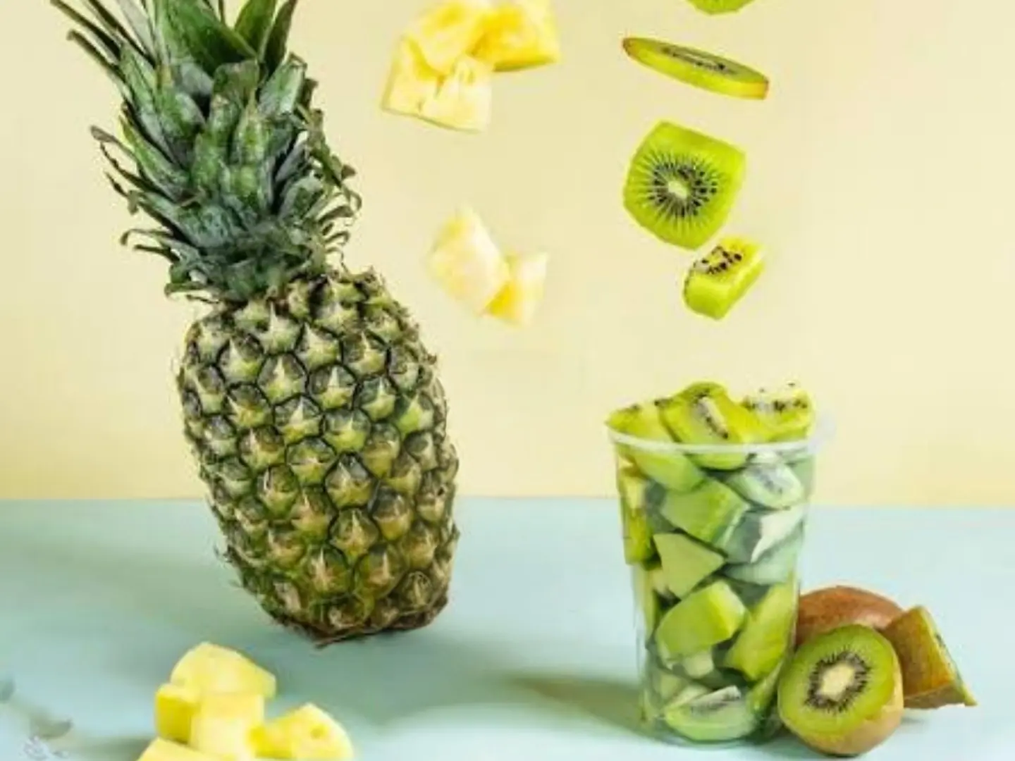Kiwi And Pineapple Slices