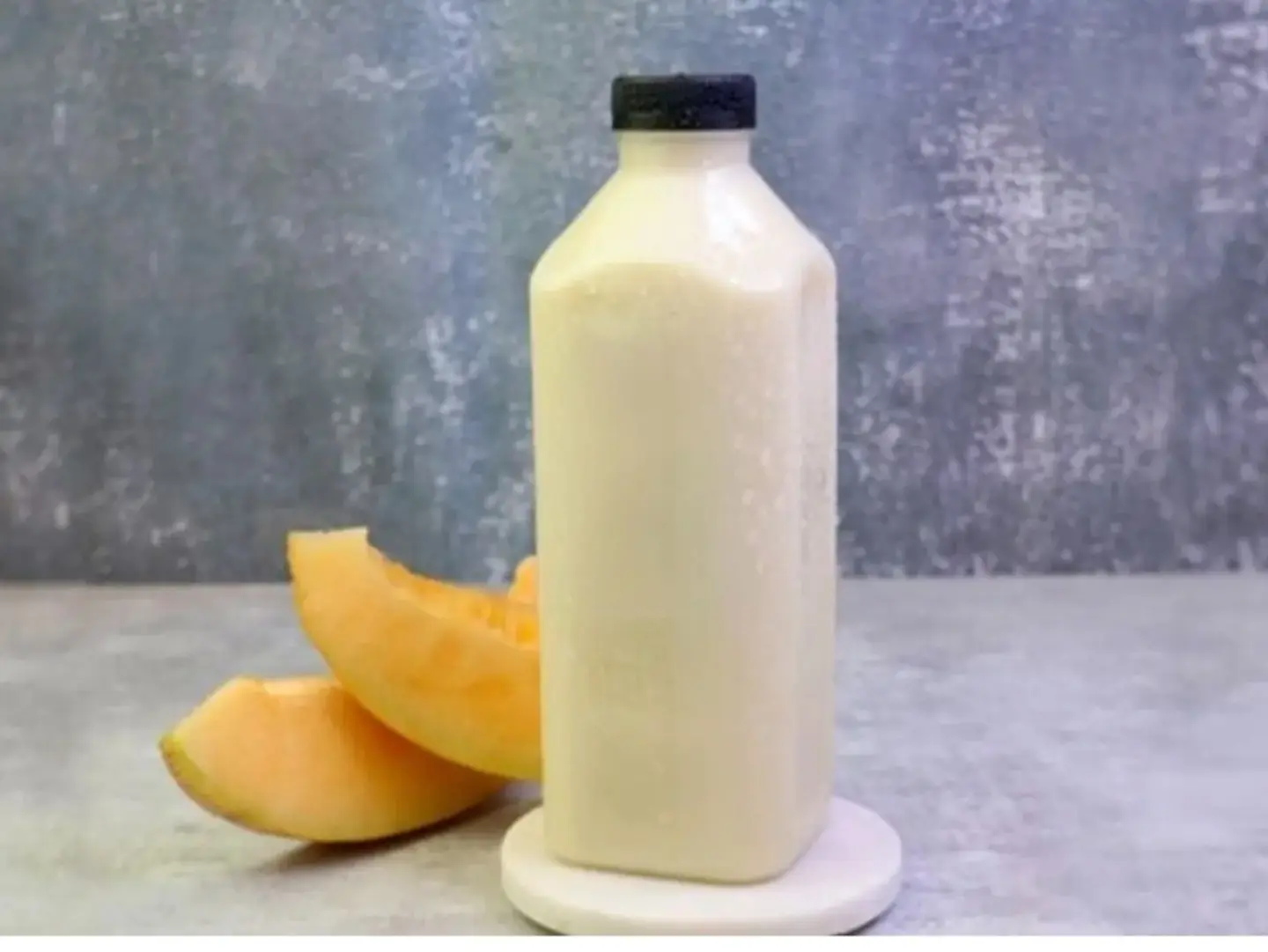 لتر ونصف.شمام حليب