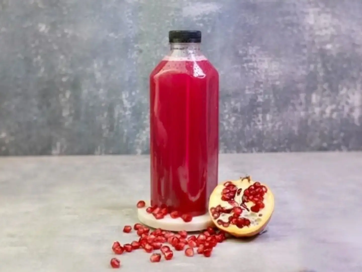 عصير رمان.لتر ونصف