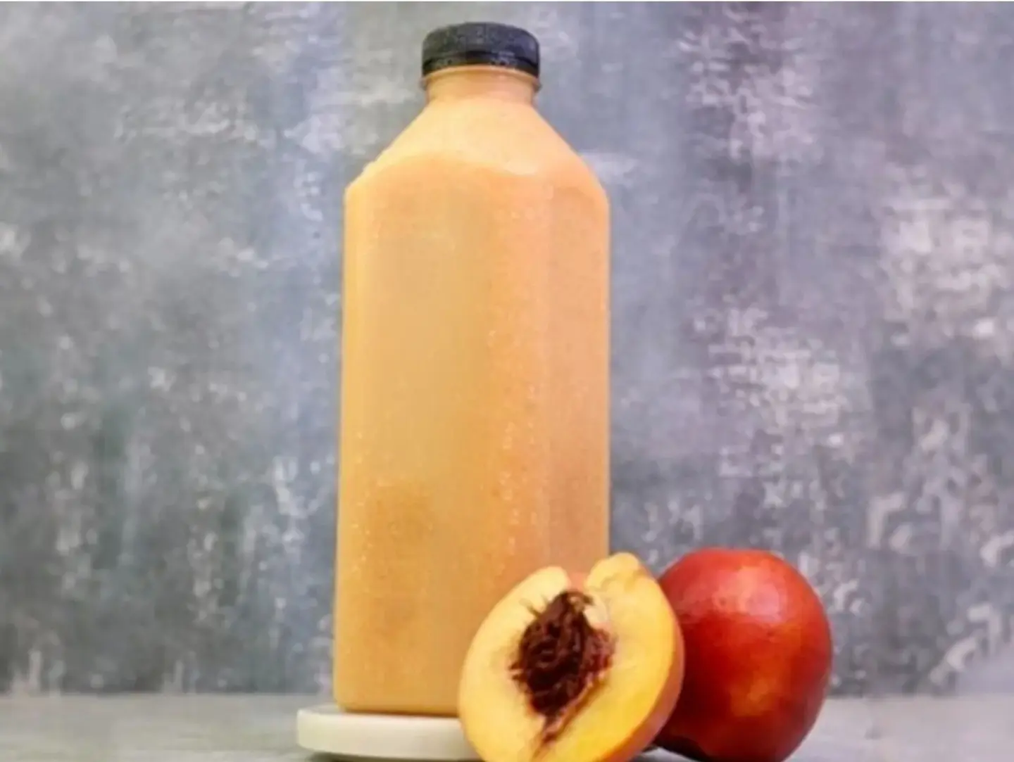 لتر ونصف عصير خوخ