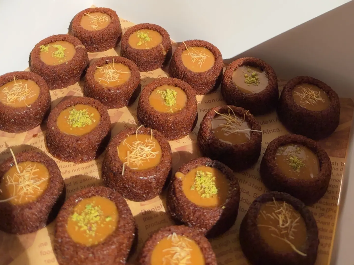 Mini Date Cakes: A Luxurious Treat With An Authentic Arabic Flair