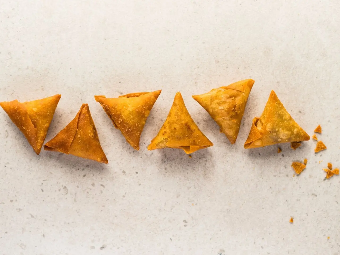 سمبوسه دجاج 20 حبه