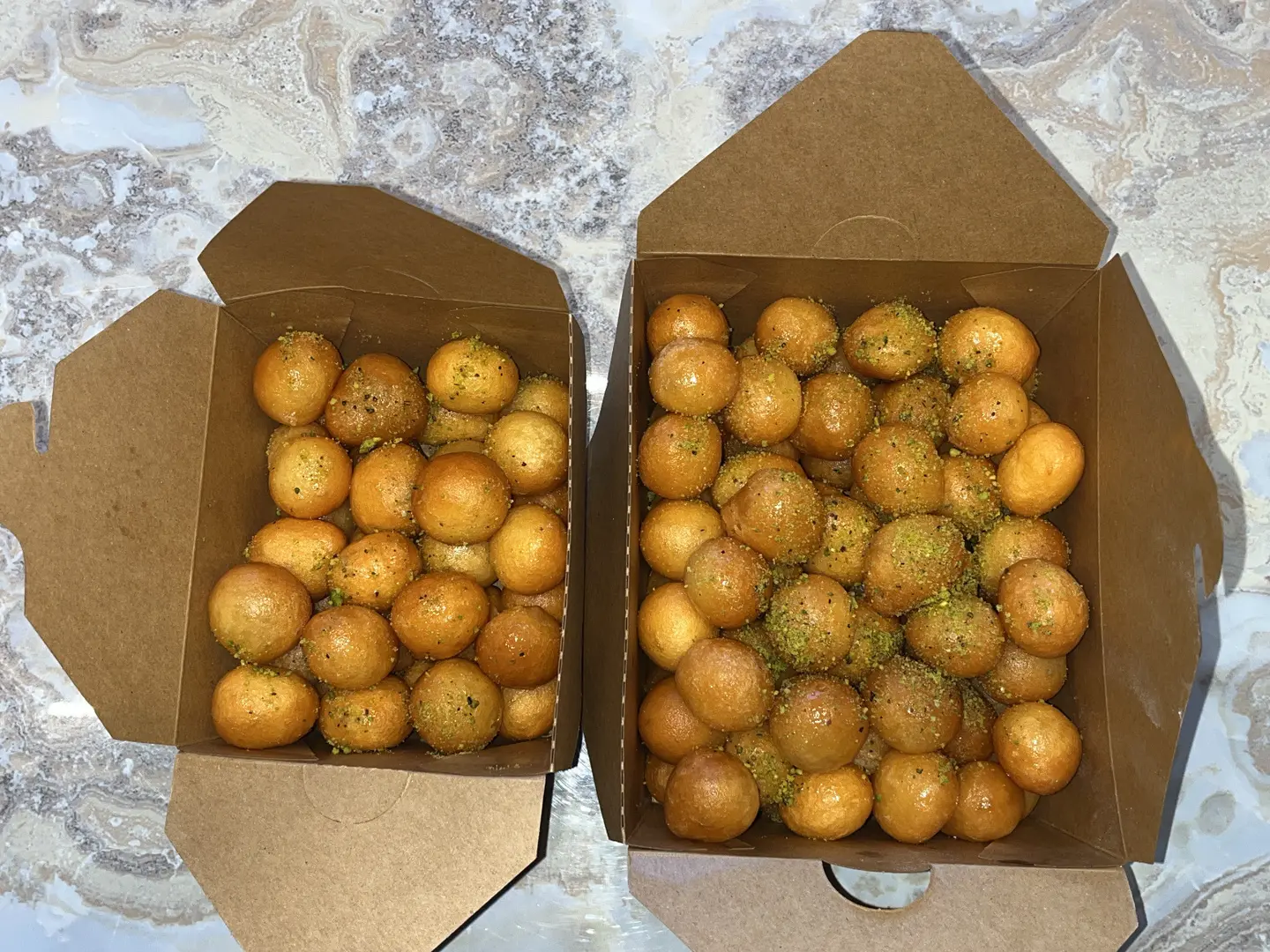 لقيمات صغير