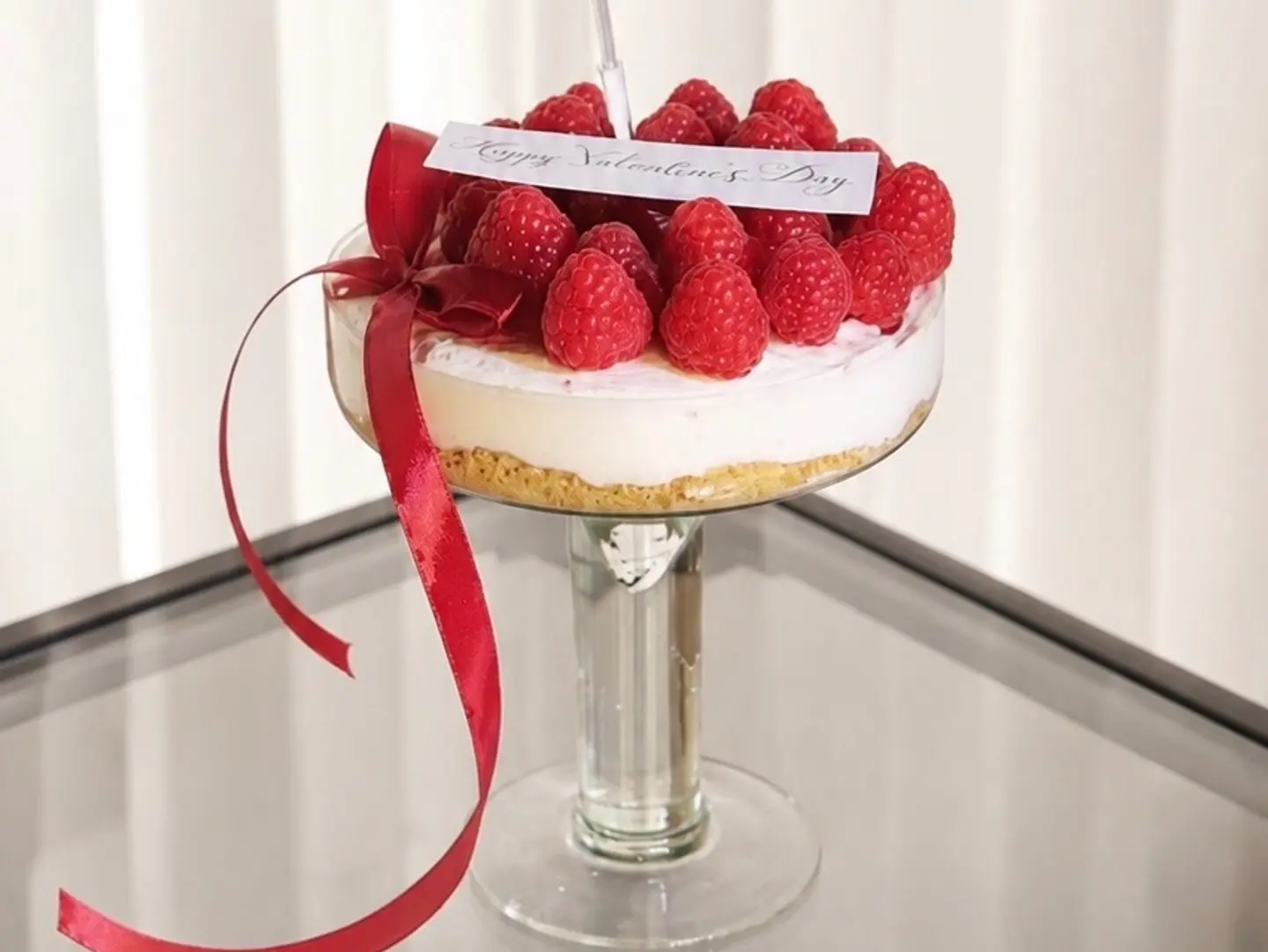 Fresh Berry Cheesecake Delight