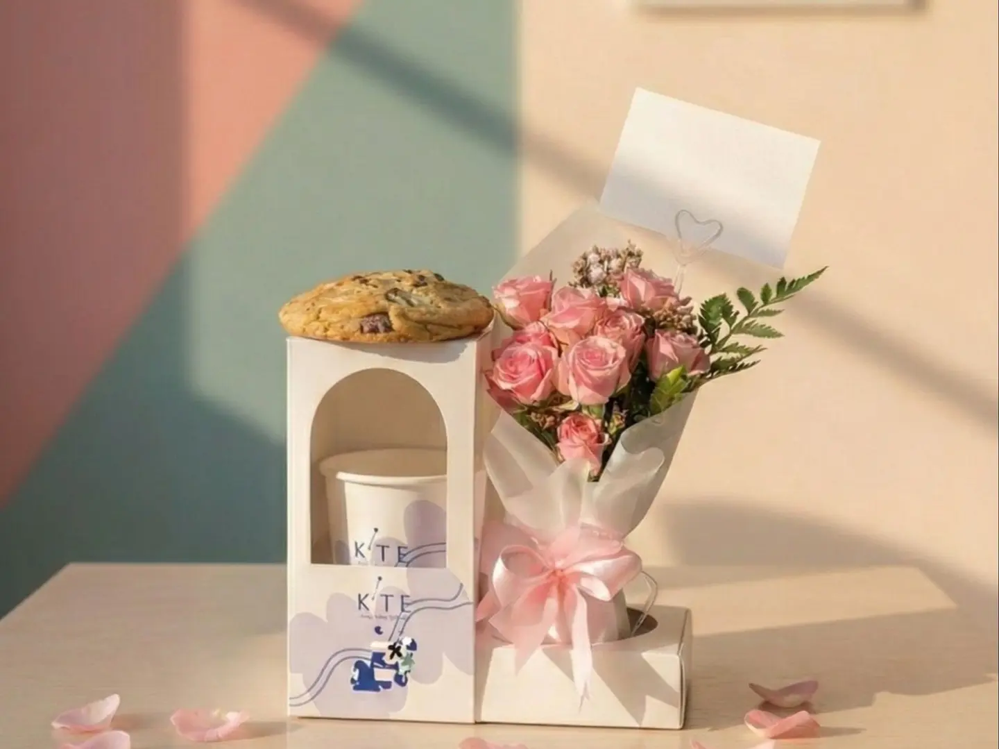 بكج ميني بوكيه مع قهوة وكوكيز