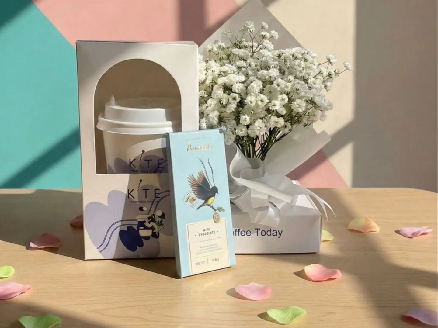 بوكيه جبسو و قهوة وبار شوكلاته من انوش