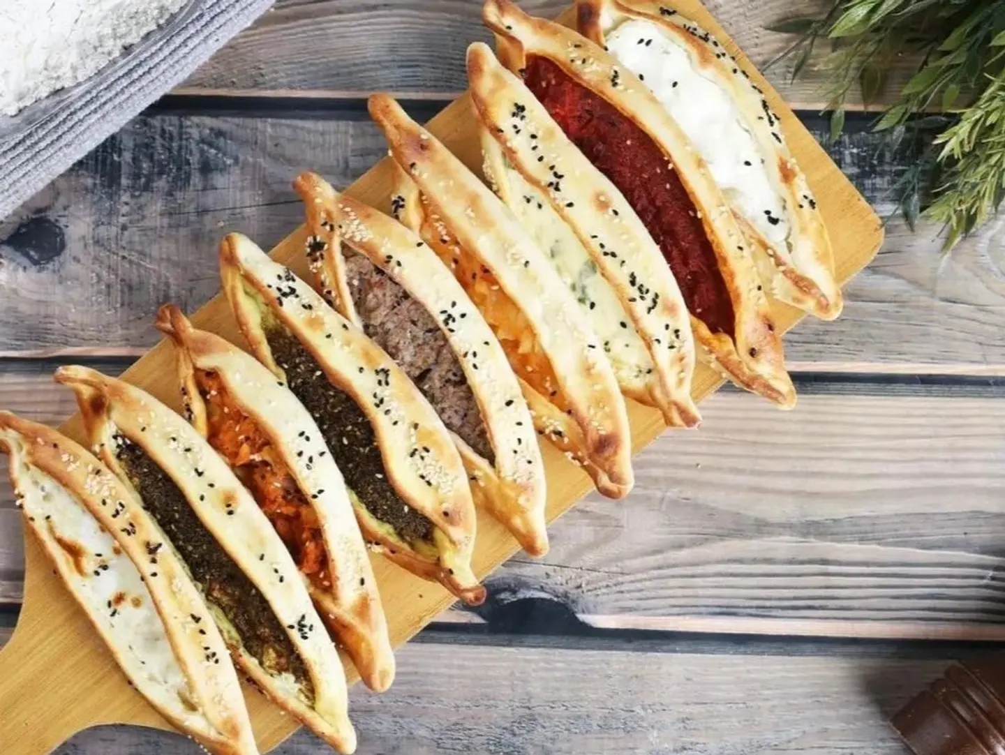 Mixed Fatayer Platter
