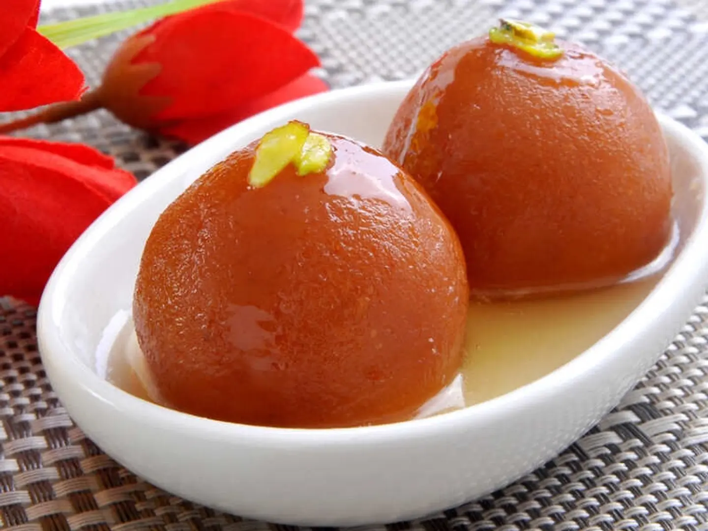 غُلاب جامون