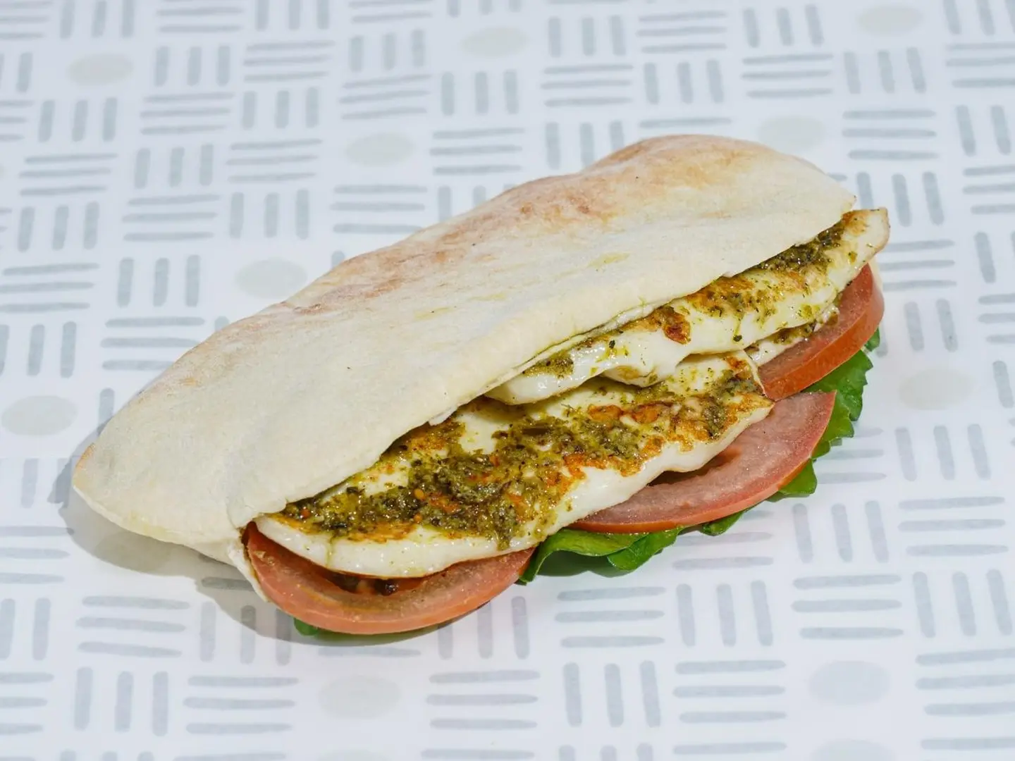 ساندويش حلوم