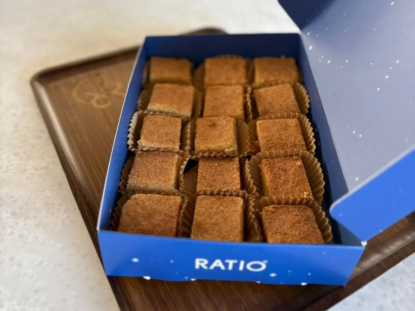 بوكس بسبوسة 15 قطعة