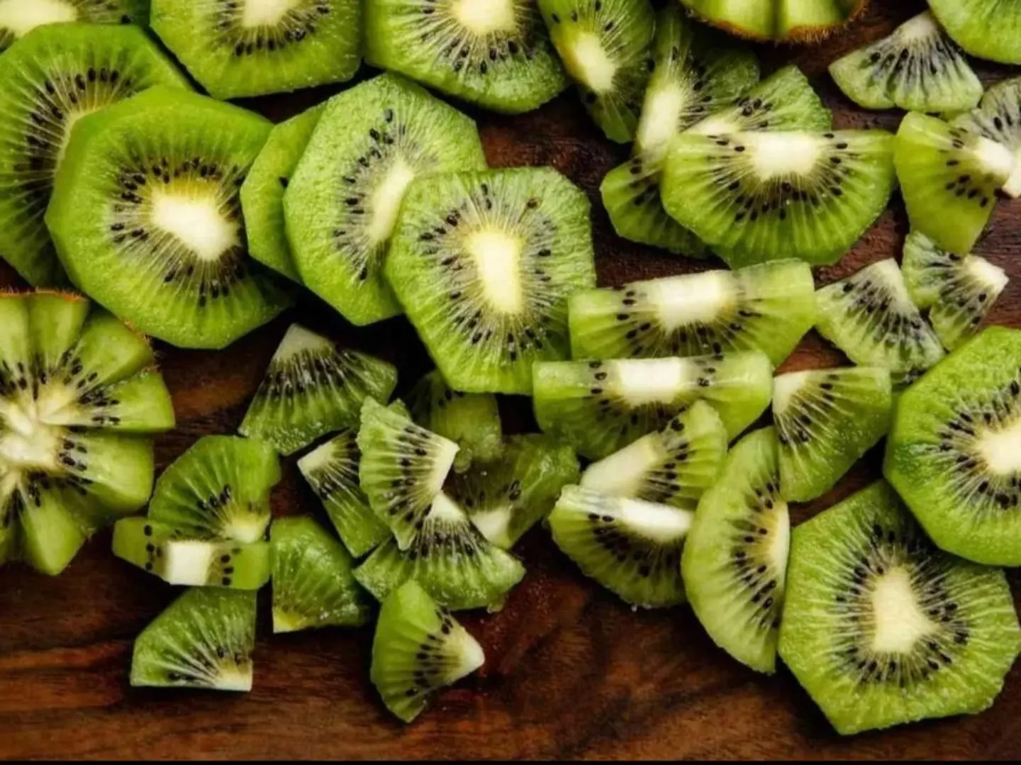 Kiwi Pieces Small