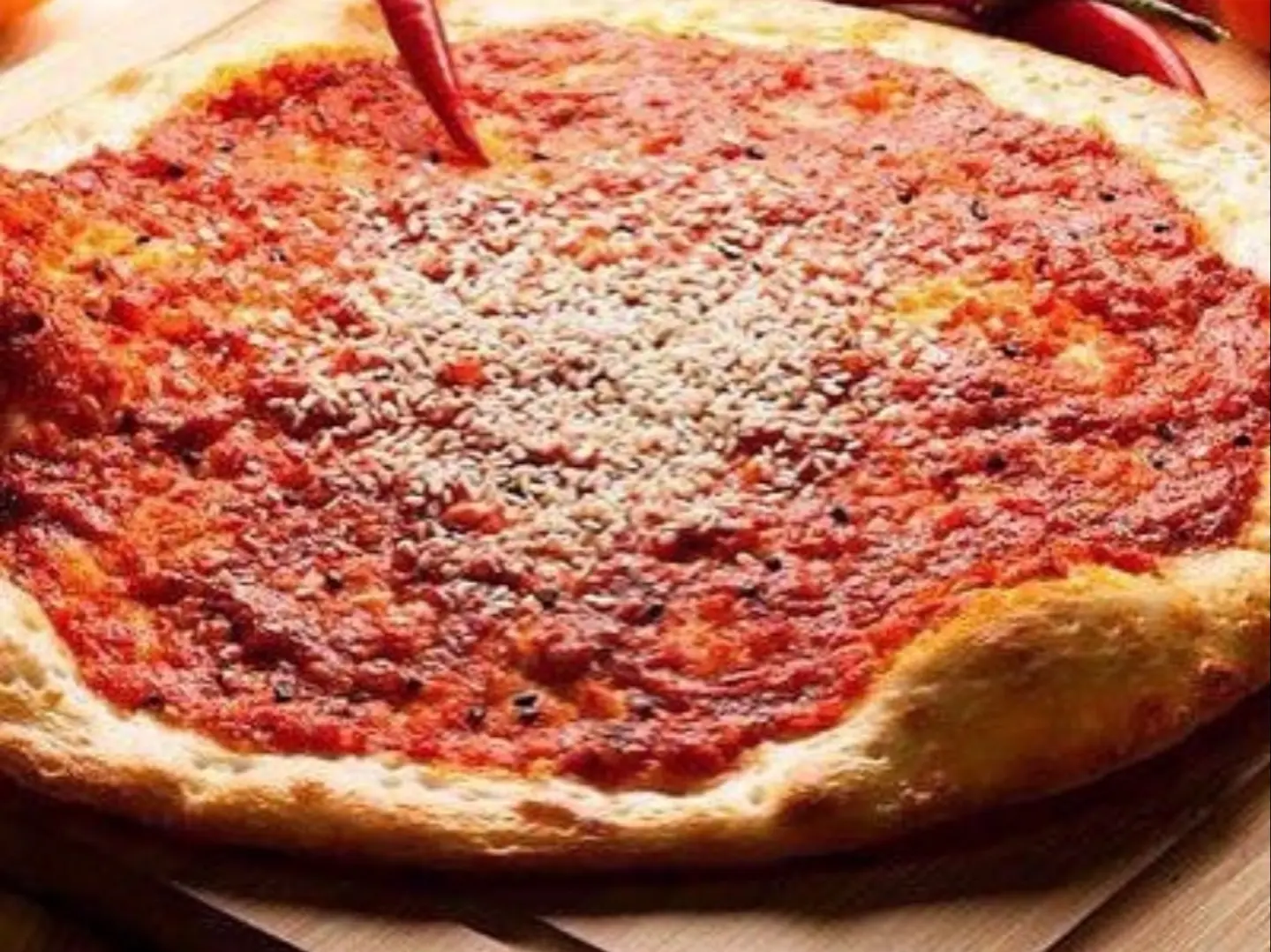 محمرة مع السمسم