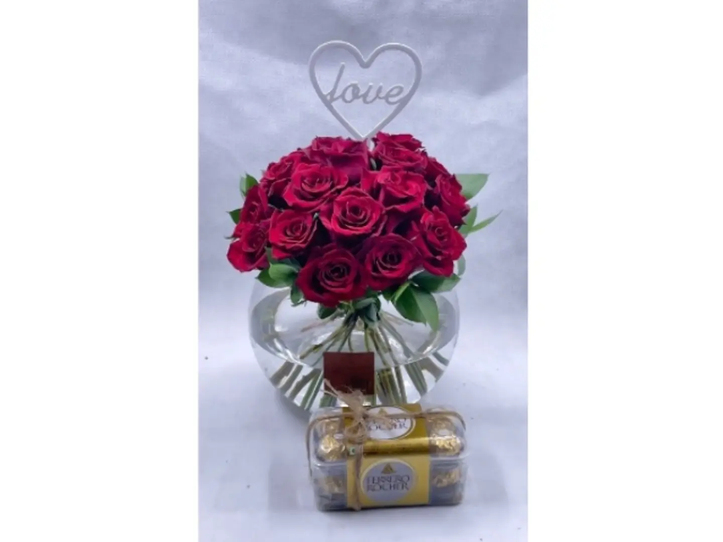 Eternal Love Vase With Rocher Chocolates