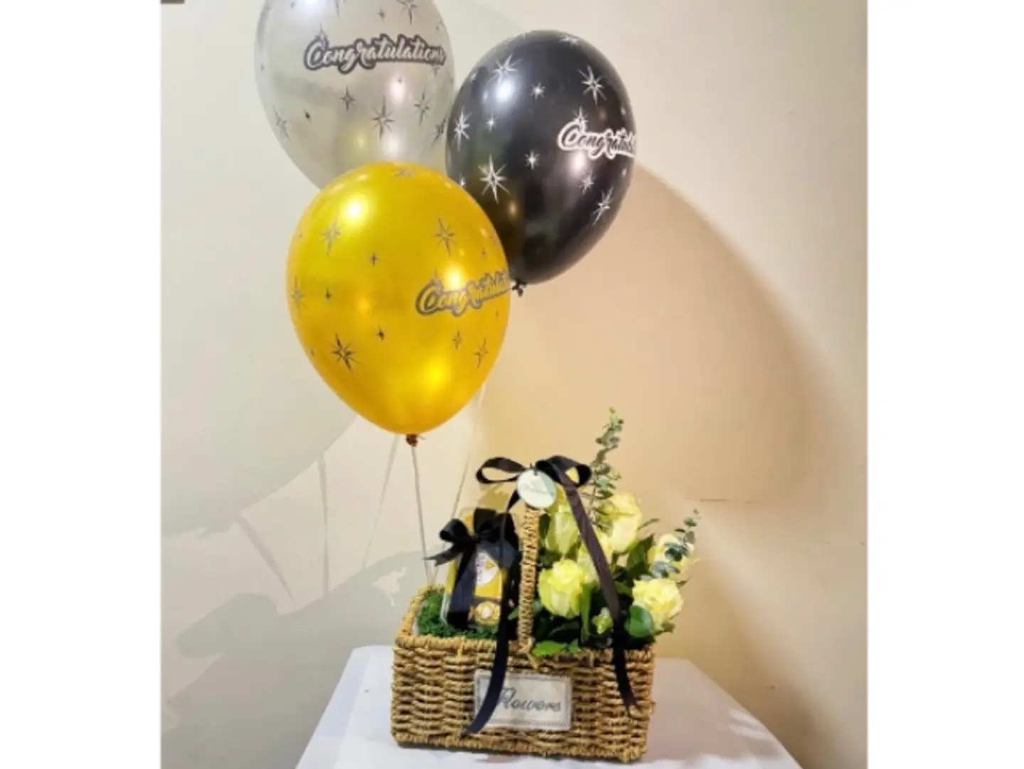 Graduation Basket With Balloon And Chocolates