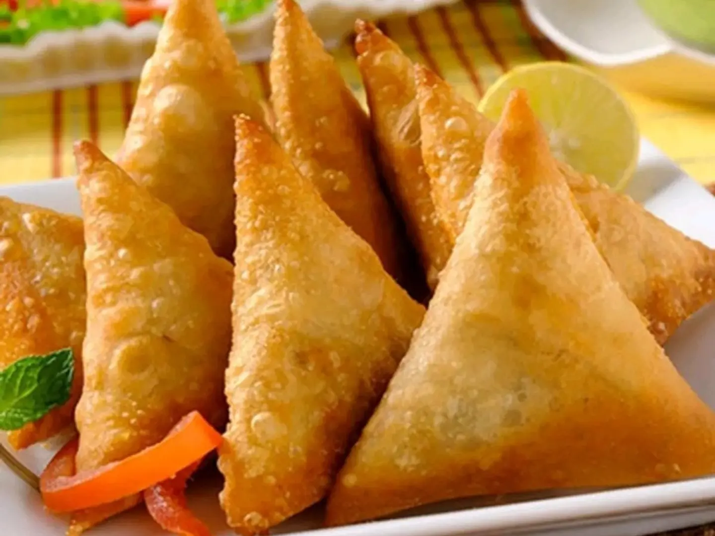 Cream Cheese Samboosa, 20 Pieces