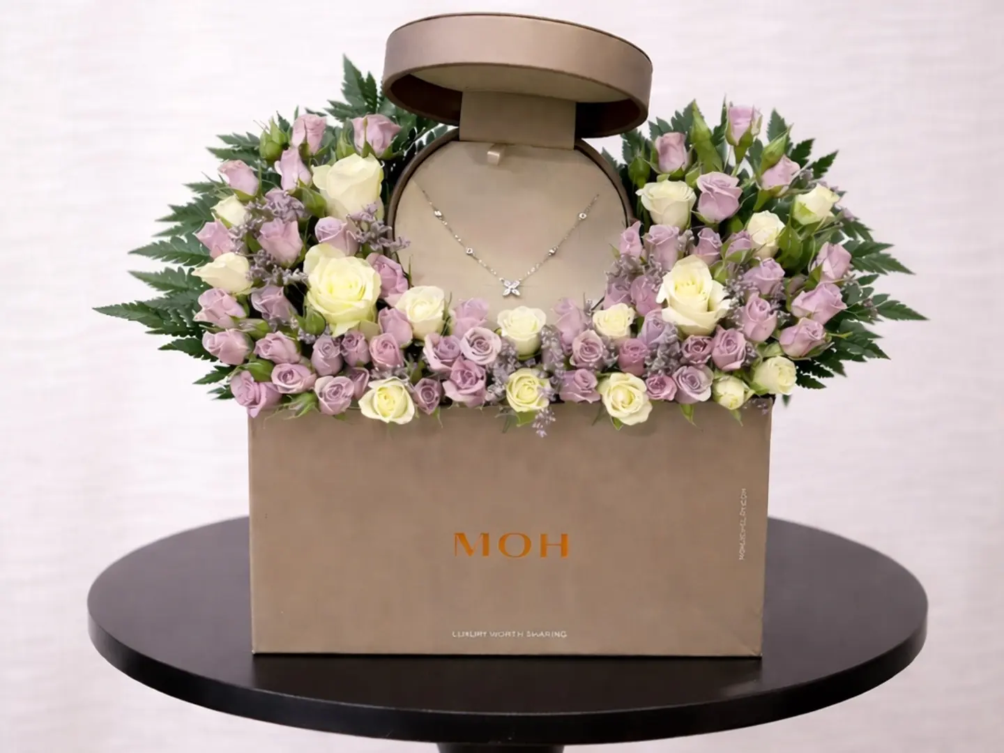 سلسال براند أم او اتش