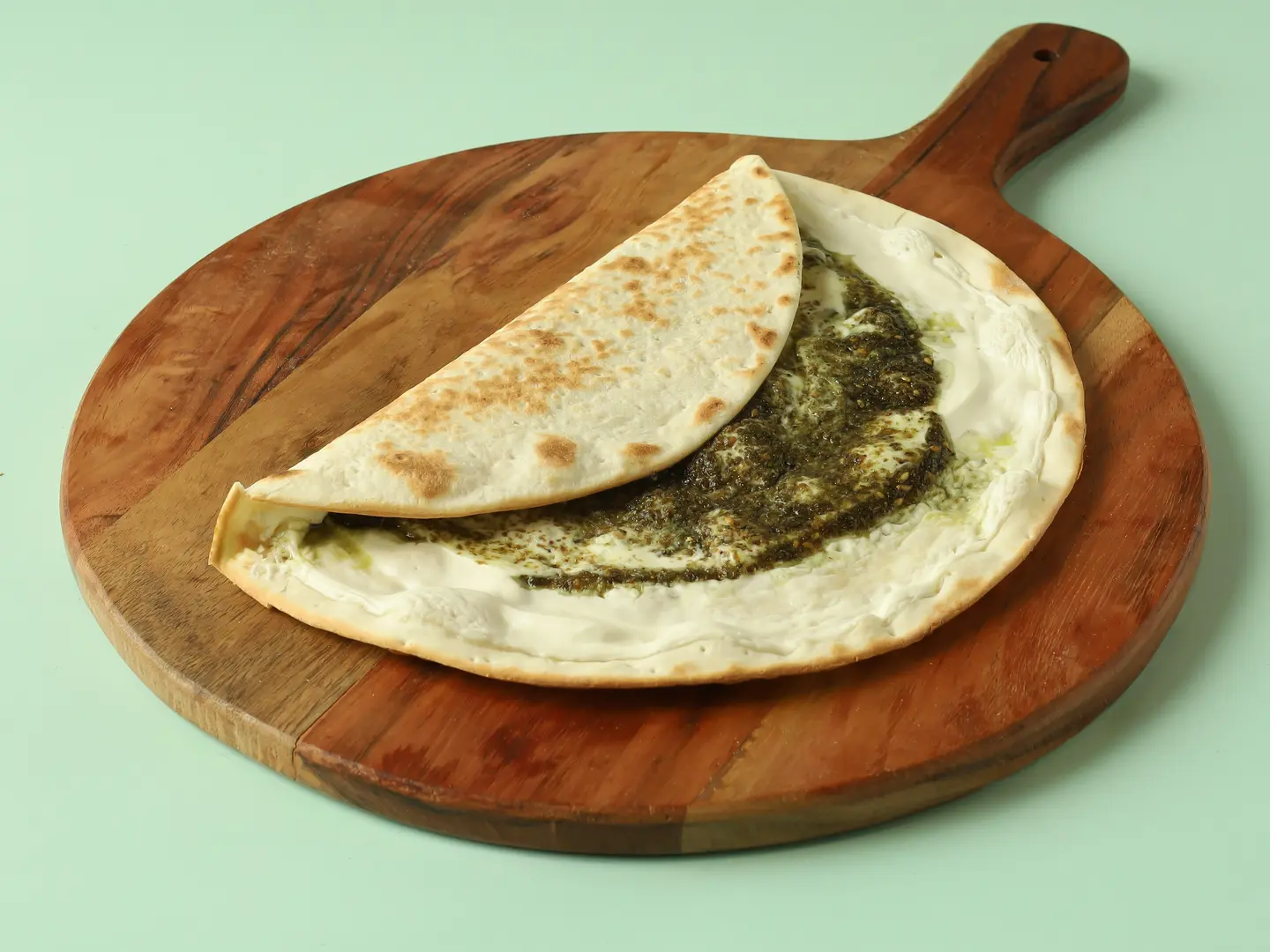 منقوشة لبنة مع زعتر