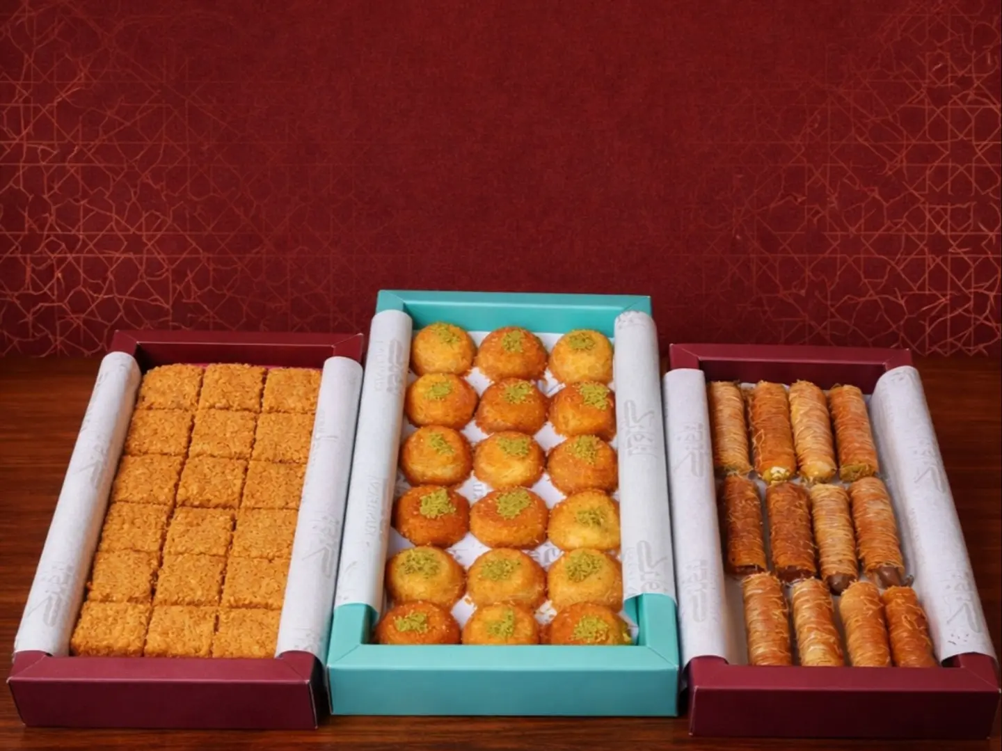 عرض حلا العيد بوكس كنافة الحليب المحموص الصغير مع بوكس صغير كنافة الميني المحشوه جبنه وقشطه مع بوكس صغير كنافة الاصابع المحشوه كندر وشوكولاته وكندر
