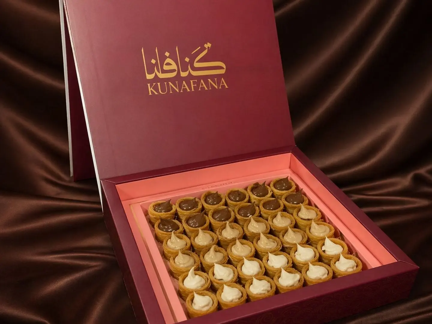 الاساور الذهبيه