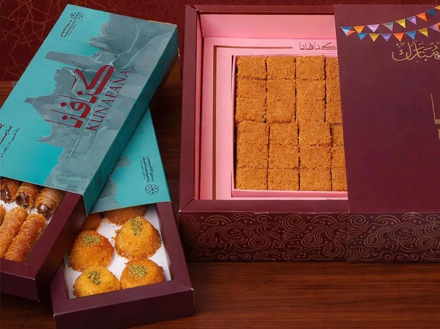 عرض العيد بوكس الكنافه الحليب المحموص العائلي الكبير مع بوكس الاصابع المشكل الصغيروكنافة الميني المحشوه الصغير