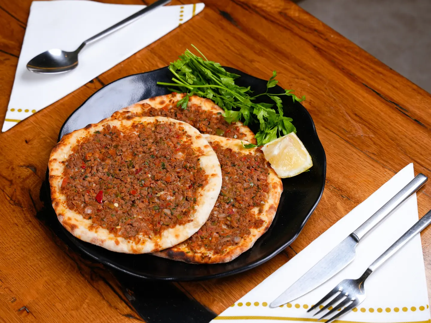 فطيرة لحم عجين