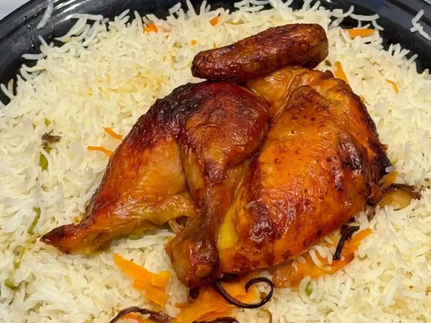نصف حبة دجاج شواية برز