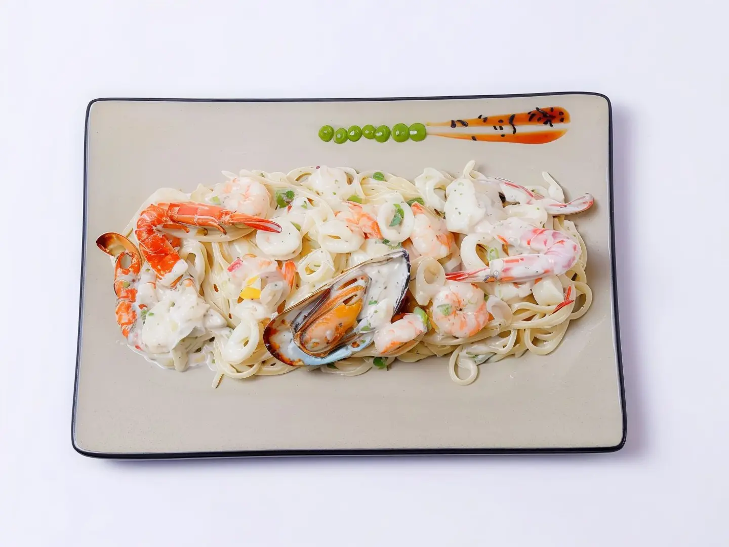 باستا سي فود بيضاء