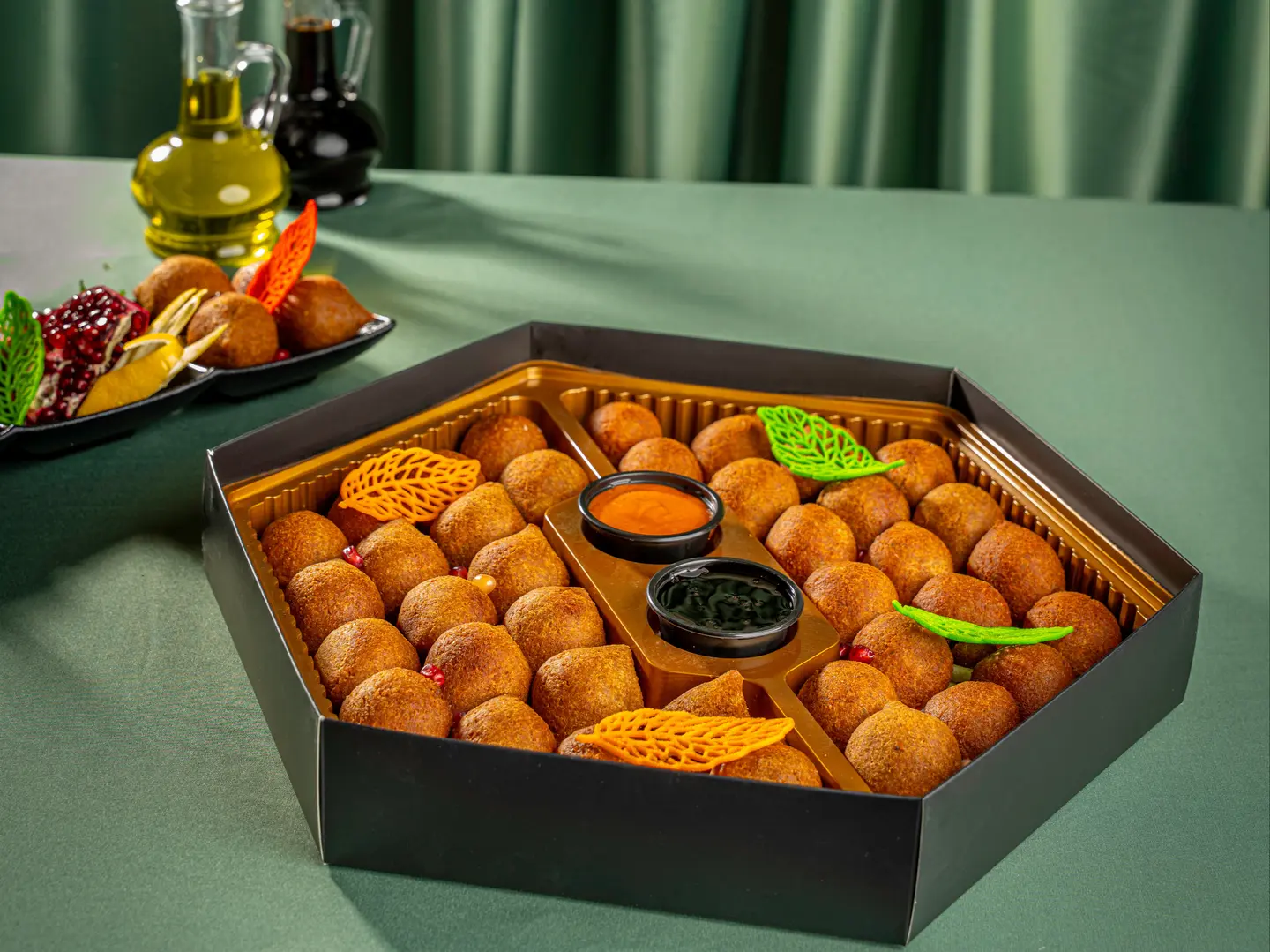 بوكس كبة مكس لحم ودجاج كبير