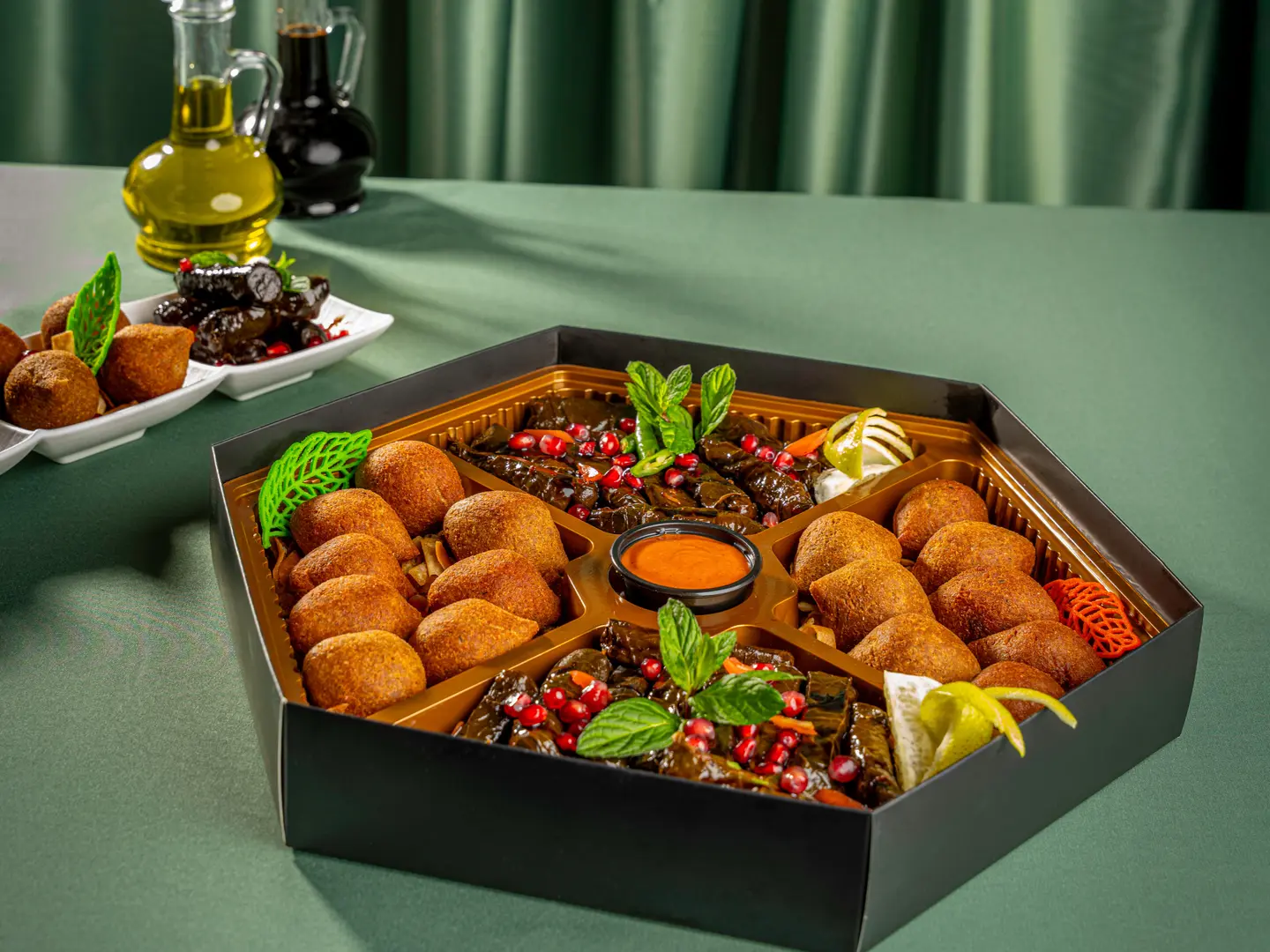 بوكس كبة وورق عنب رباعي