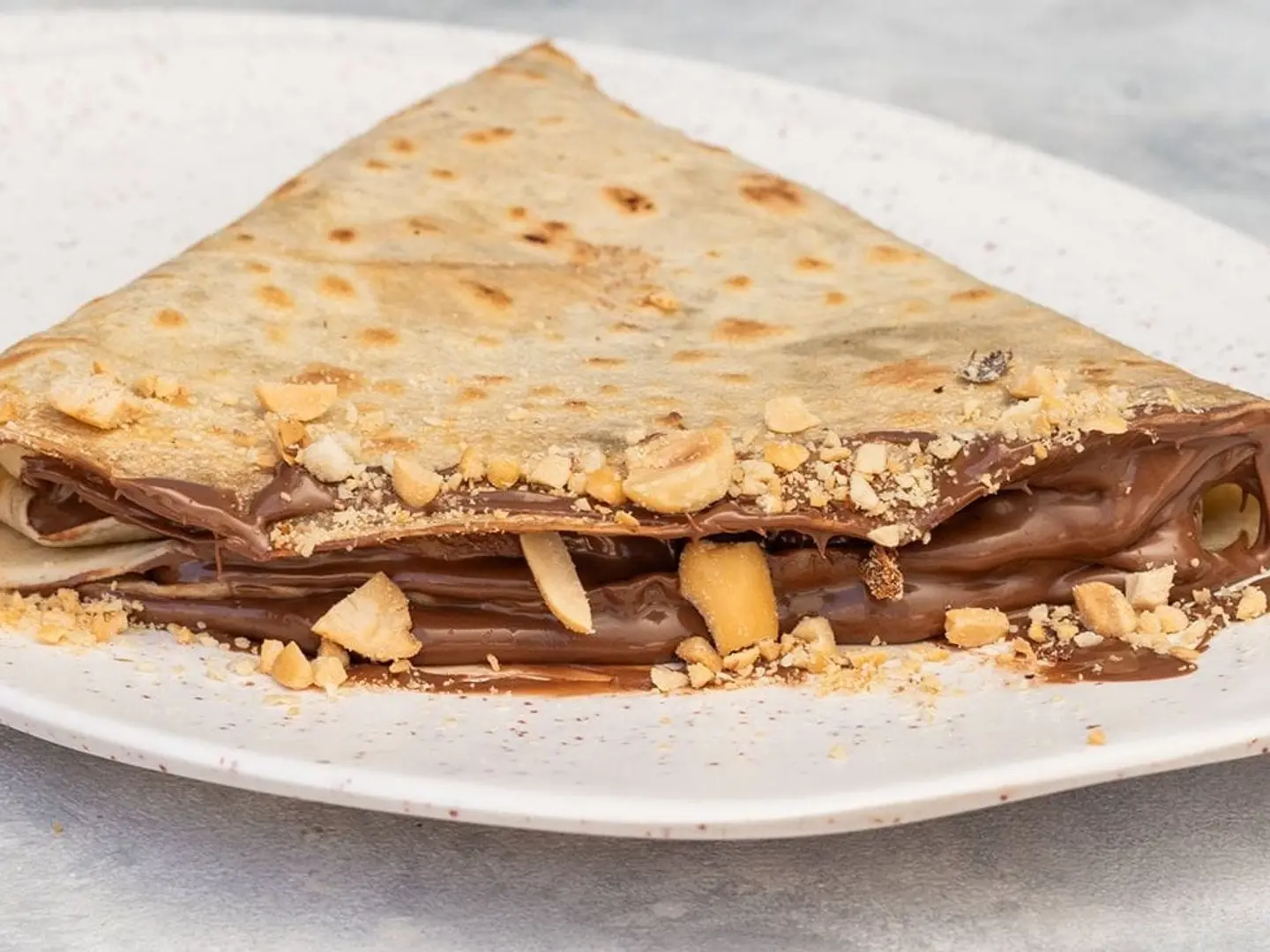 Nutella Nuts Crepe