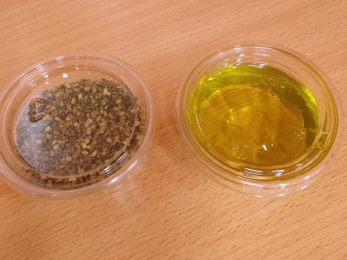 زيت زيتون وزعتر