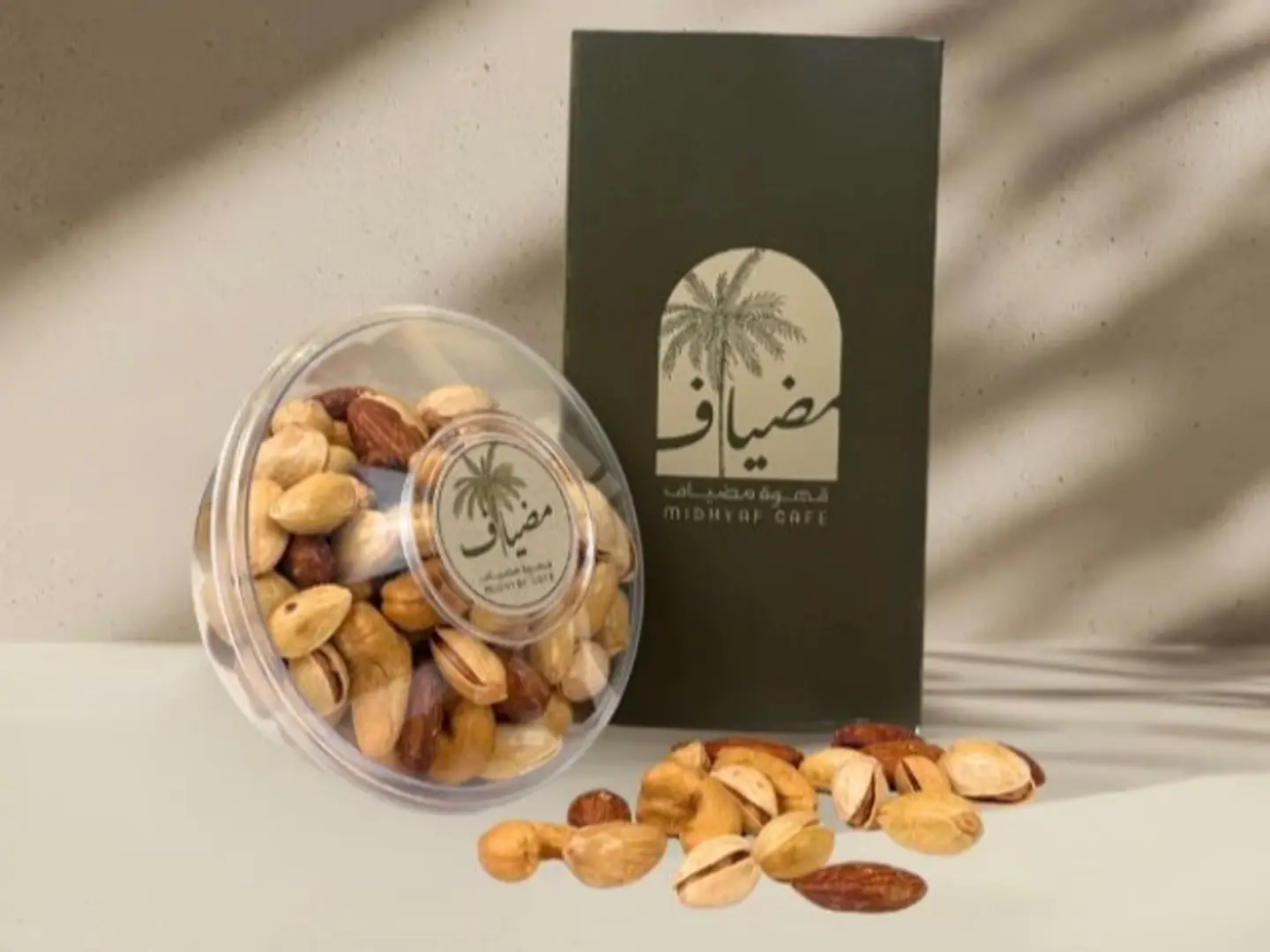 مكسرات مشكلة