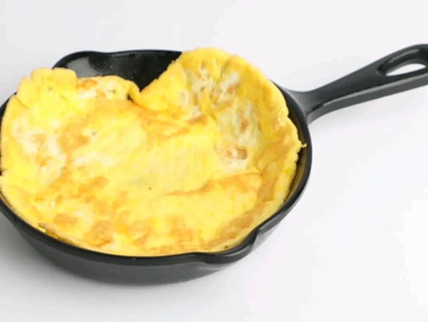 طبق بيض مقلي