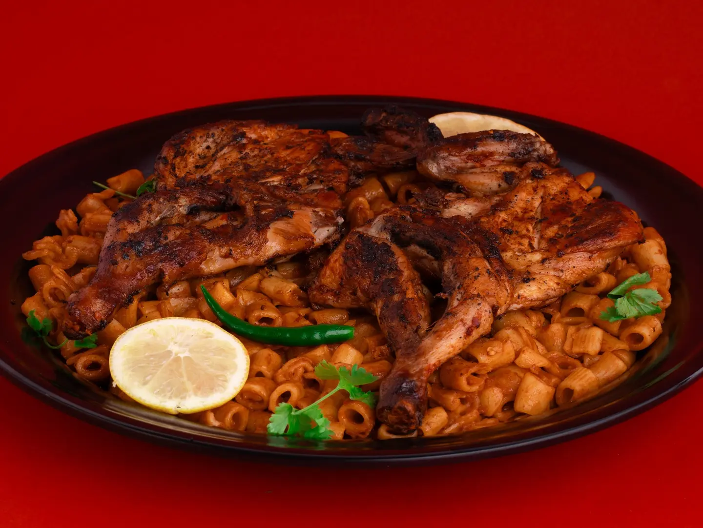 Madhbi Chicken With Makarone