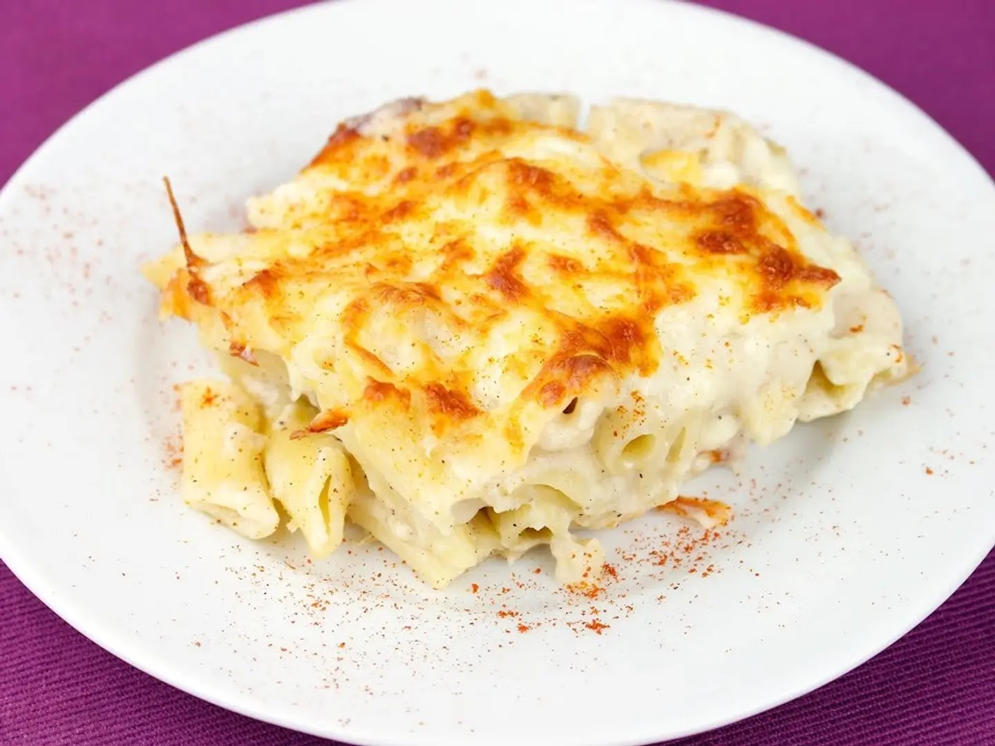 Béchamel Pasta Meal And Fried Chicken