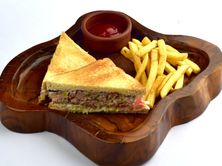 ساندويتش تونه