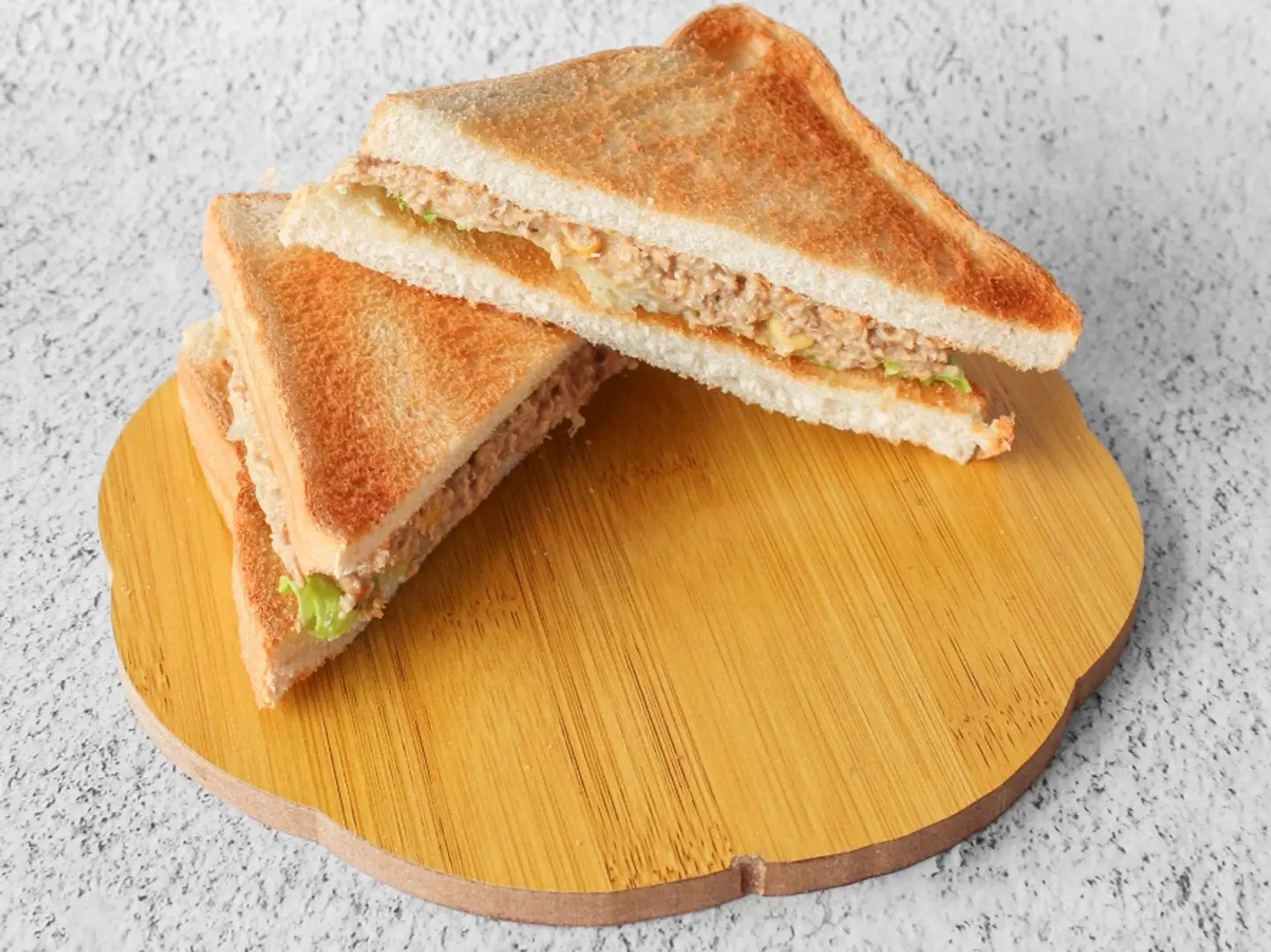 ساندوتش تونه